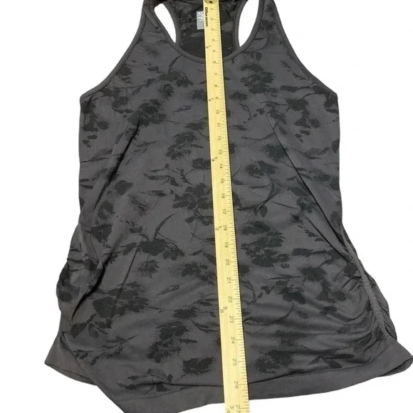 Athleta gray floral seamless top - Picture 4 of 8